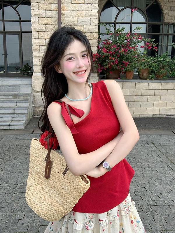 辣妹多巴胺穿搭红色斜肩绑带吊带背心女夏季外穿独特漂亮掐腰上衣