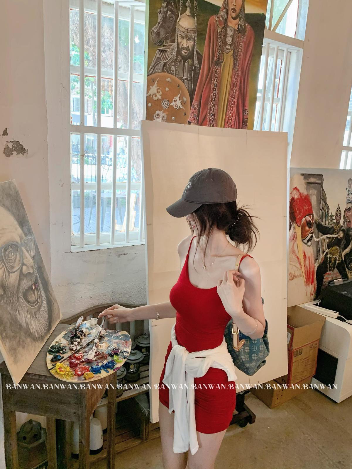 2025新款紧身性感显身材吊带连衣裙女内搭带胸垫褶皱包臀裙纯欲,女装/女士精品,连衣裙,淘宝优惠券,粉丝福利购,淘宝优惠卷