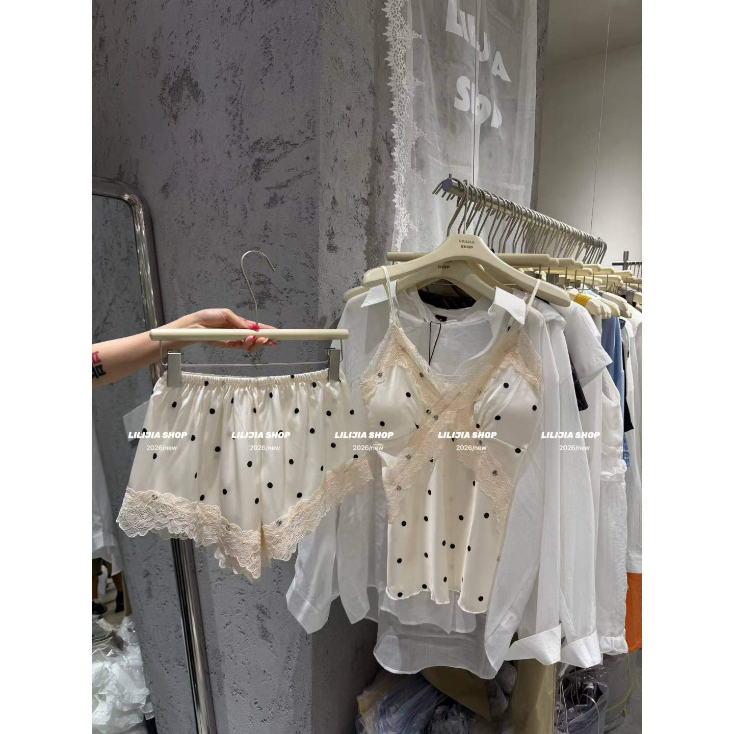 睡衣女夏季薄款小性感冰丝吊带短裤两件套装高级感新款夏款家居服