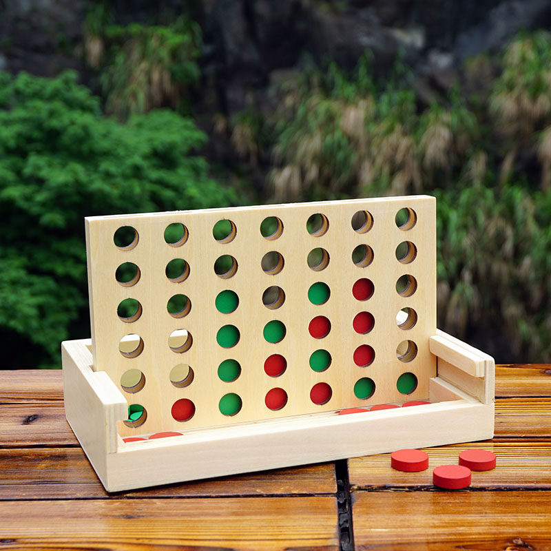 4-IN-1 보드 게임 목조 어린이 체스 보드 게임 부모-자식 상호 작용 모든 연령대에 적합하며 온 가족이 함께 놀 수 있습니다