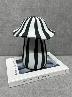 现代轻奢简约手工陶瓷创意蘑菇摆件样板间书房茶几陶艺装饰品摆设