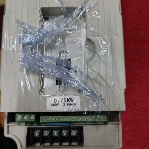 台达变频器，型号VFDOO7M43B，0.75KW成议价