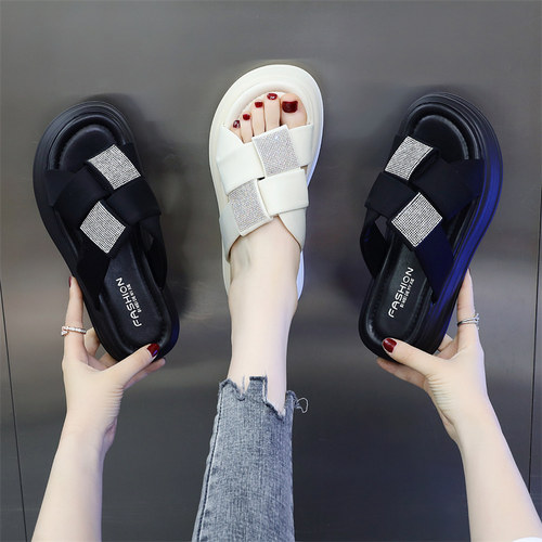 松糕网红水钻沙滩拖鞋女