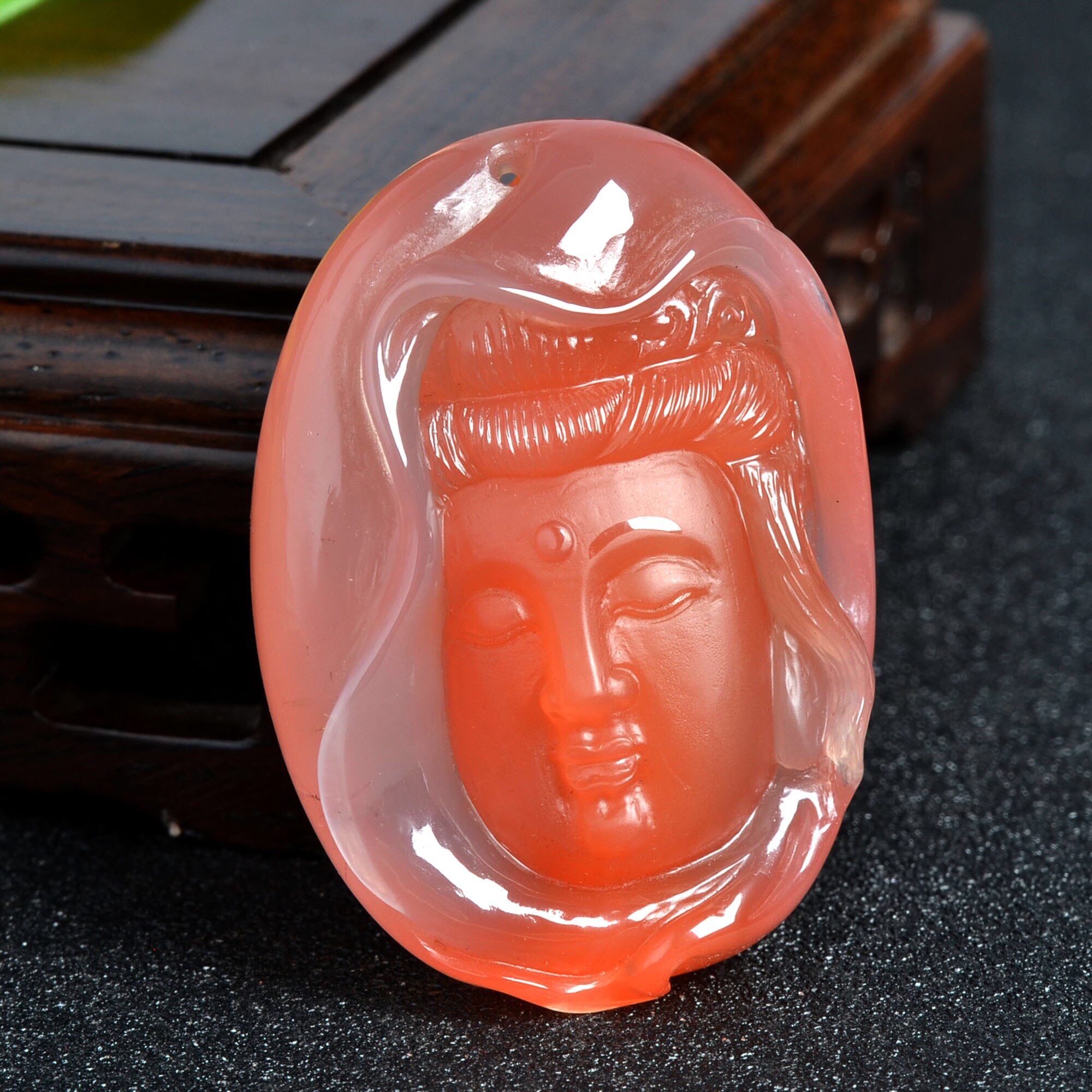 苏工精雕正品天然水晶冰飘南红玛瑙观音菩萨吊坠 俏色雕刻保平安