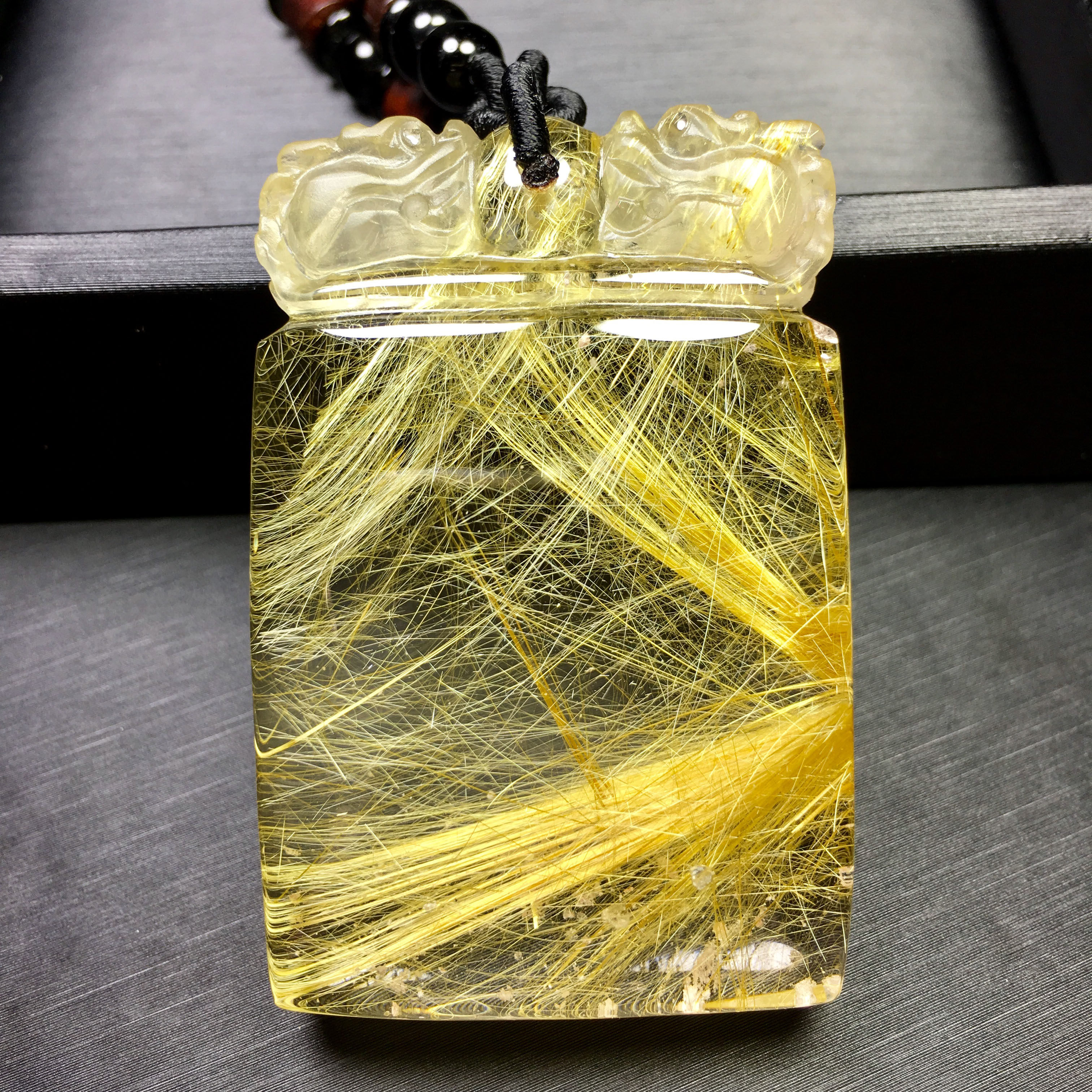 正品天然水晶顺发钛晶板双貔貅平安无事牌吊坠猫眼效应项坠金发晶