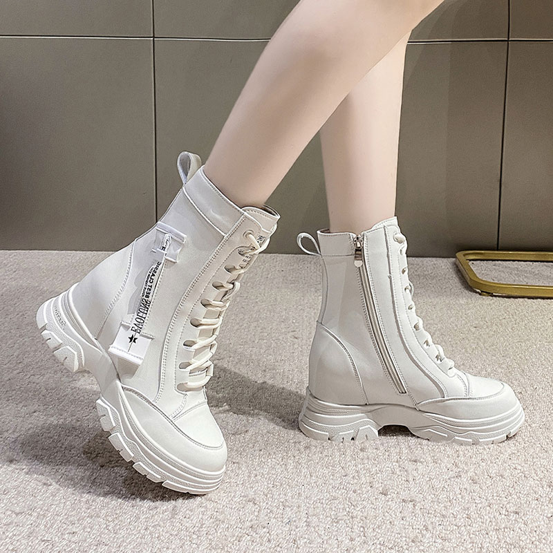 马丁靴女显脚小新款鞋子瘦瘦靴