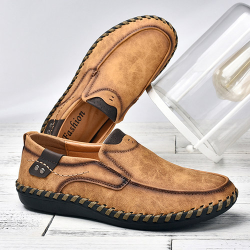 Men Casual Shoes Loafers Sneakers  New Men Fashion Leather C