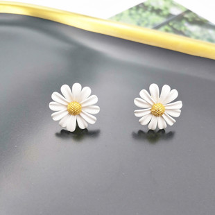 ndy Sweet White Daisy Stud Earrings For Women Girls Korean F
