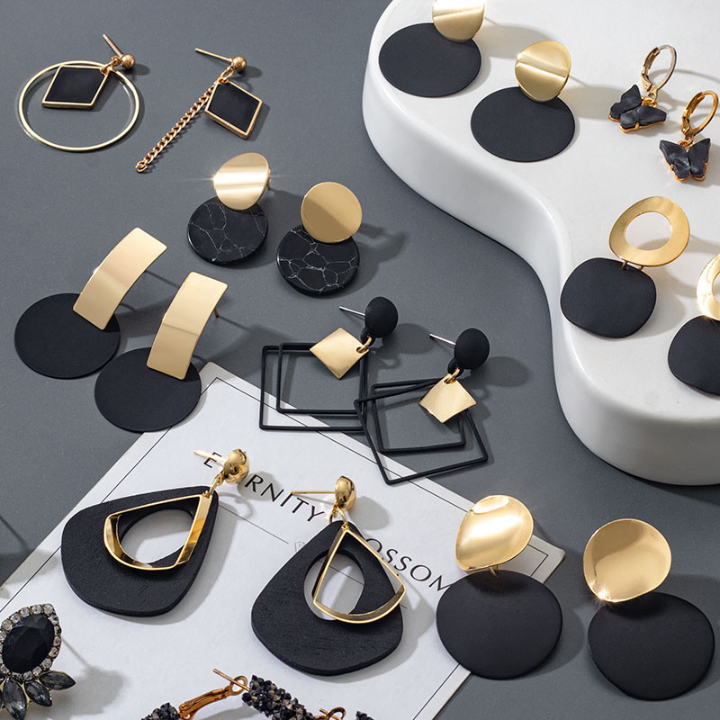 POXAM New Korean Statement Earrings for women Black Cute Arc