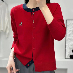 新年红色小马标针织开衫拼色领时尚洋气外套春秋长袖