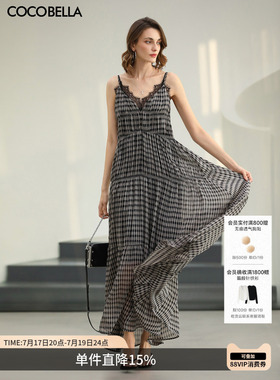 COCOBELLA26夏新品吊带连衣裙女V领大摆格子度假风长裙FR3208-2
