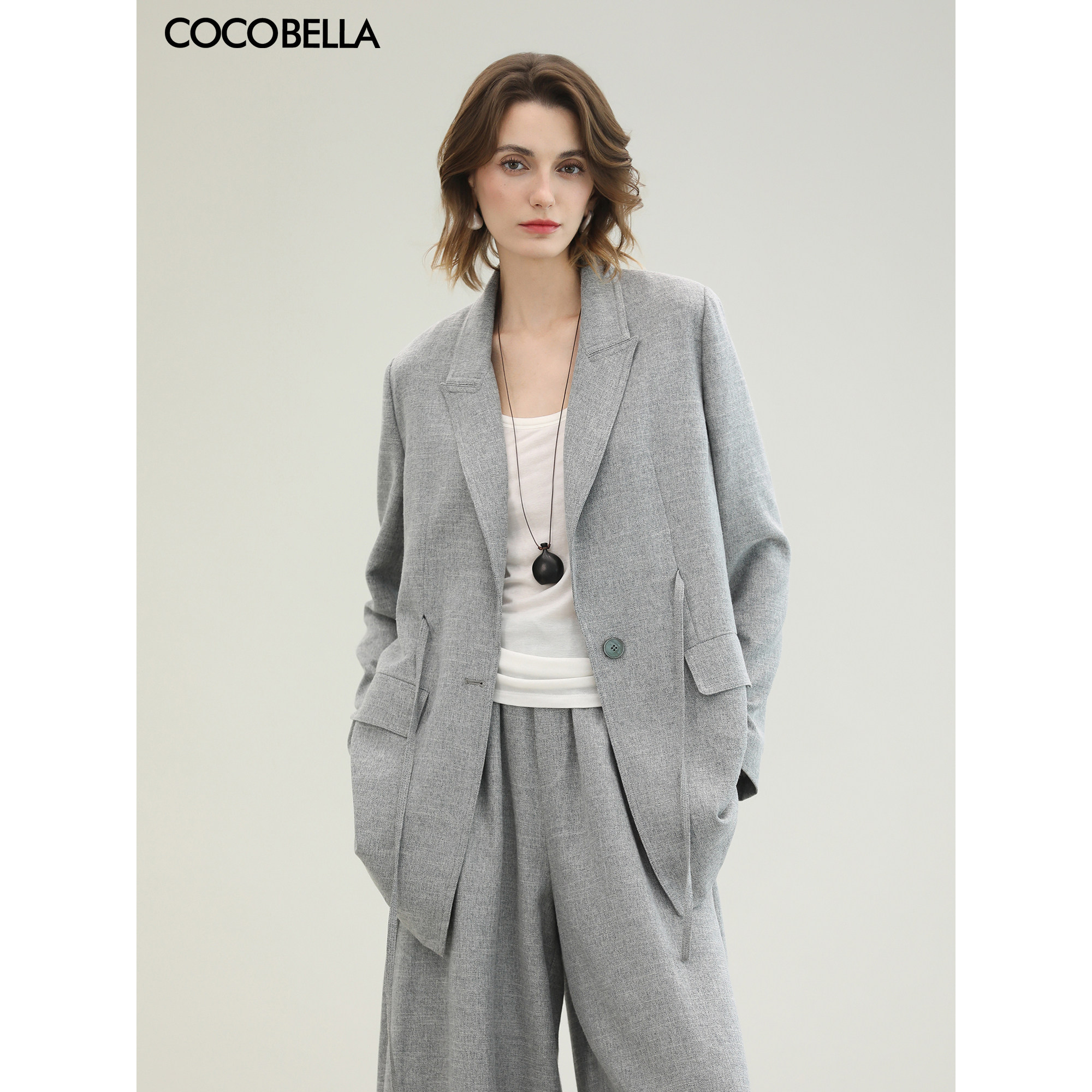 COCOBELLA灰色休闲设计感正肩西装外套女高智感通勤上衣SI3013