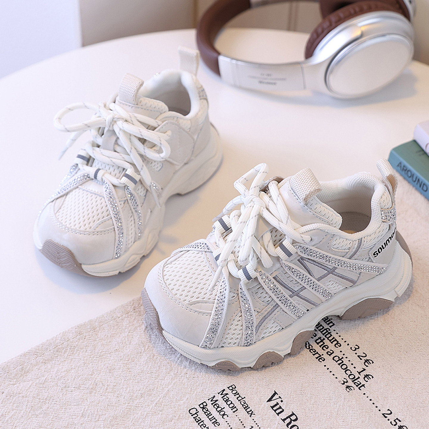 儿童运动鞋2026新款秋季男女童软底老爹鞋百搭网面透气单鞋中大童