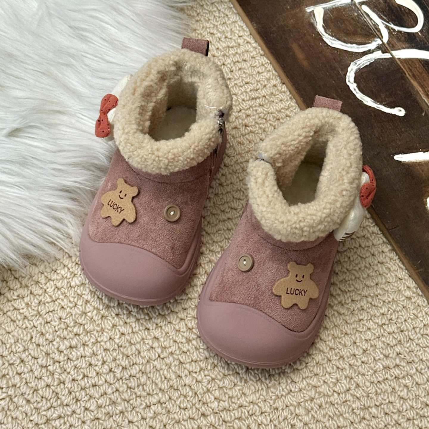 【2354人看过】韩国保暖加绒棉靴