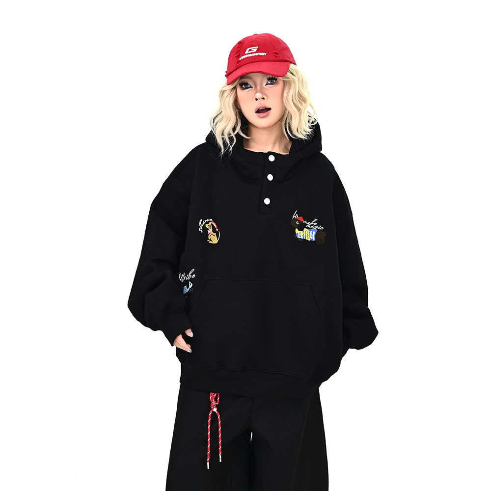 怕麻烦黑色小狗半开领连帽卫衣