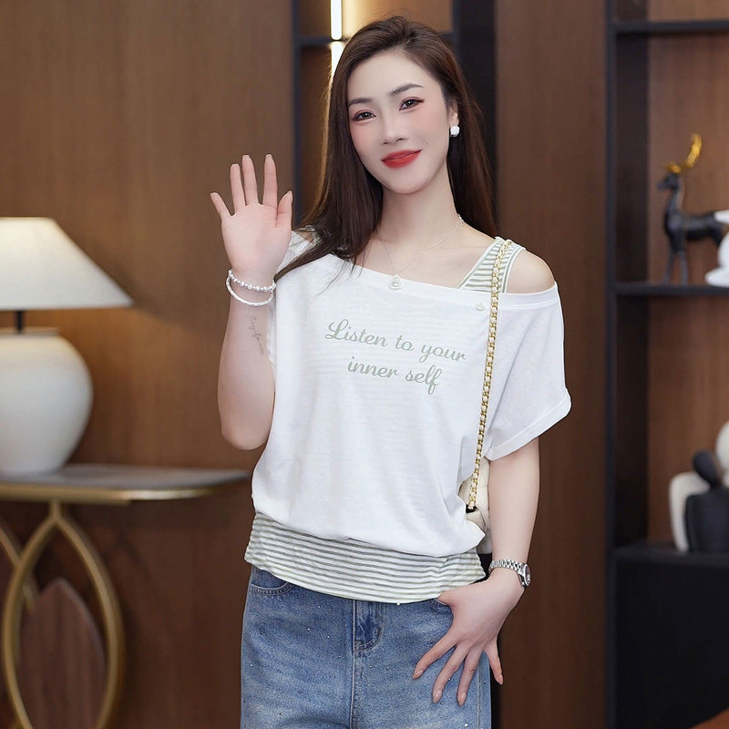 夏季假两件露肩减龄短袖T恤女