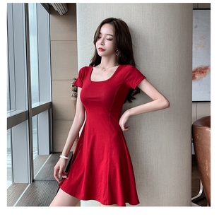 小个子收腰裙 夏时髦气质裙子短款 时尚 减龄显瘦连衣裙2025新款