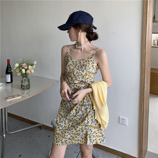 小开叉V领黄色碎花法式 吊带连衣裙温柔风甜美梗桔初恋短裙子女夏
