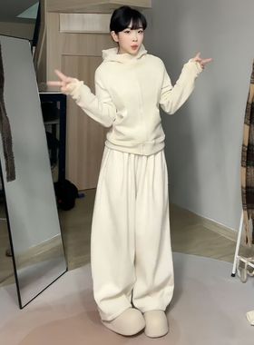 立体腰头白色雪尼尔阔腿裤女春秋冬2025新款高腰休闲直筒加绒