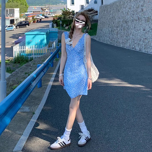 收腰短裙子 度假风无袖 韩系蓝色清新碎花v领背心连衣裙女夏季 修身