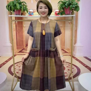 方格棉麻双兜大版 老年人裙子加肥加大 夏天连衣裙50到60岁女装
