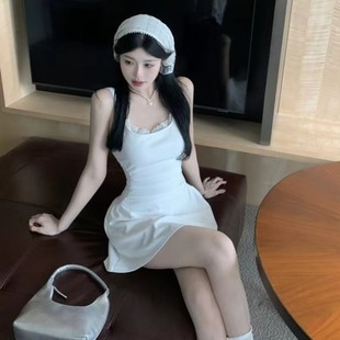 气质褶皱收腰显瘦A字无袖 法式 短裙子 夏季 白色蕾丝花边吊带裙女装