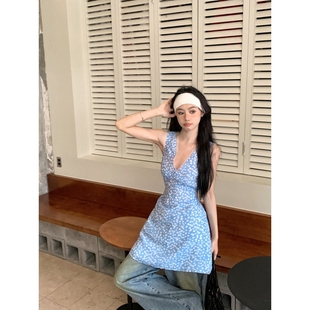 收腰短裙子 度假风无袖 韩系蓝色清新碎花v领背心连衣裙女夏季 修身