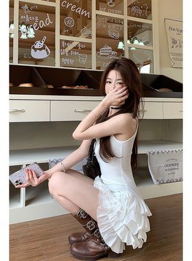 白色方领吊带连衣裙女夏季无袖背心裙修身短裙辣妹风收腰蛋糕裙子