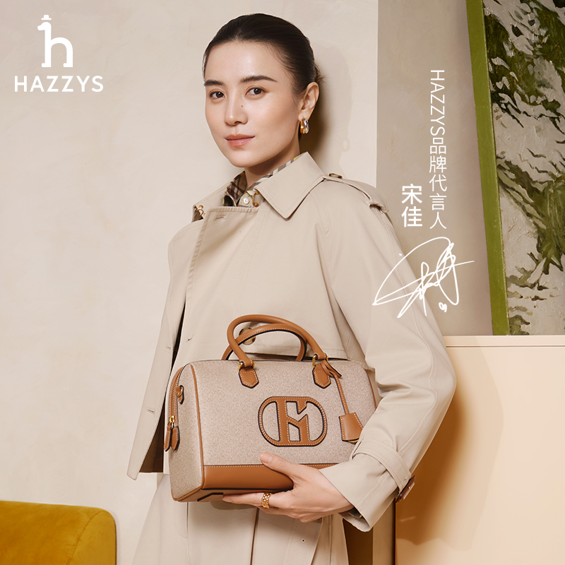 肩带可拆卸，可调节，解锁不同背法