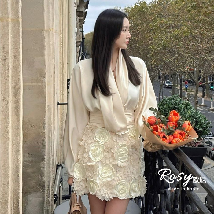 Rose欧尼 韩国代购设计感交叉深V褶皱衬衫+半身裙套装