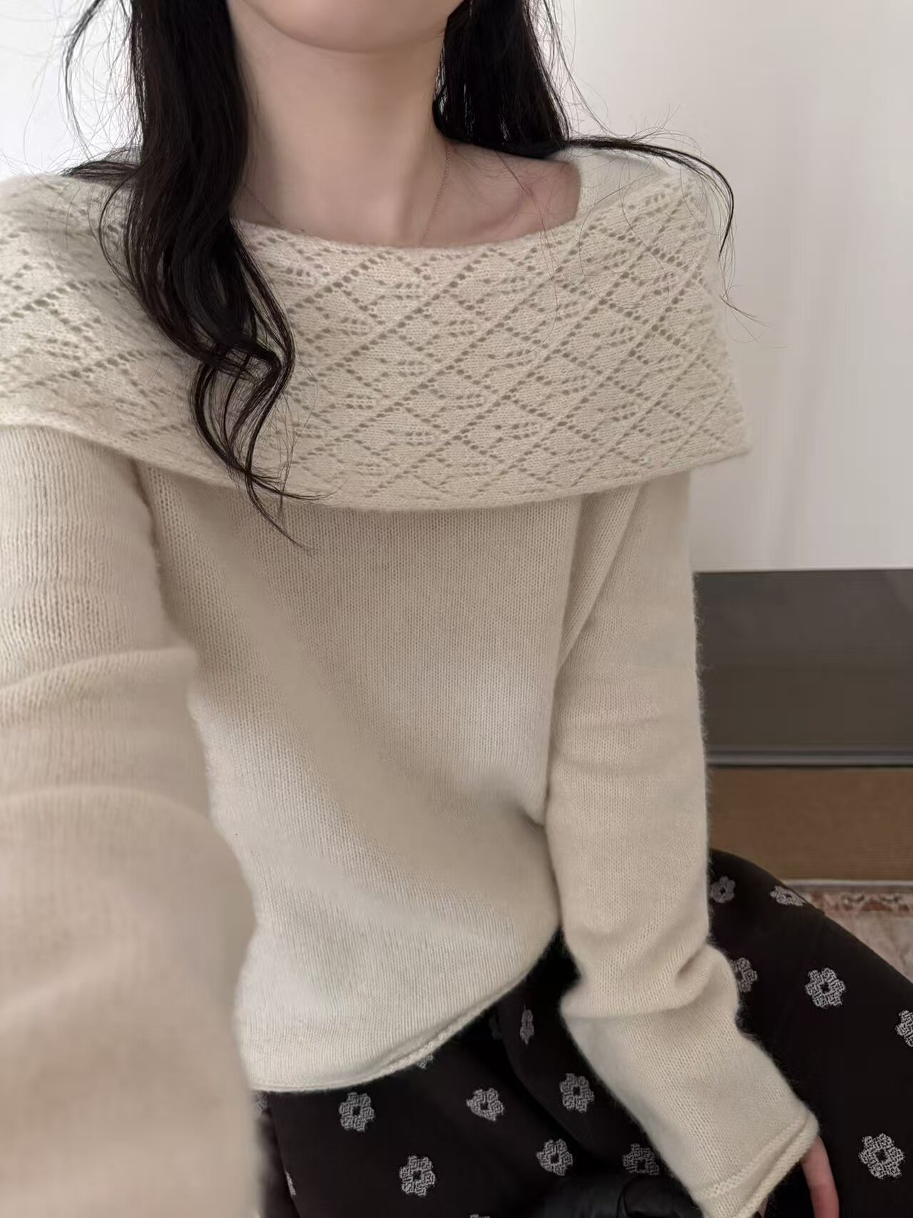韩系ins风一字肩镂空钩花大翻领毛衣女秋冬纯欲辣妹风针织衫72577