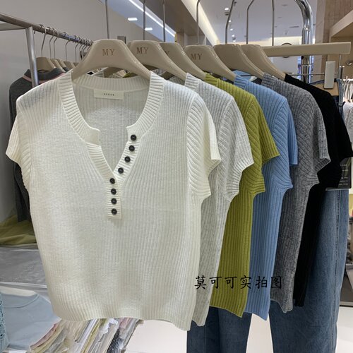 春夏新款剪刀领坑条女针织衫