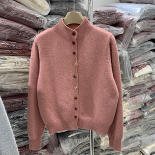 韩系新款立领爱心扣设计感纽扣针织衫女软糯洋气百搭毛衣开衫