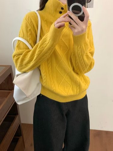 78255小浣熊高领纽扣麻花针织衫女软糯亲肤洋气百搭慵懒风毛衣