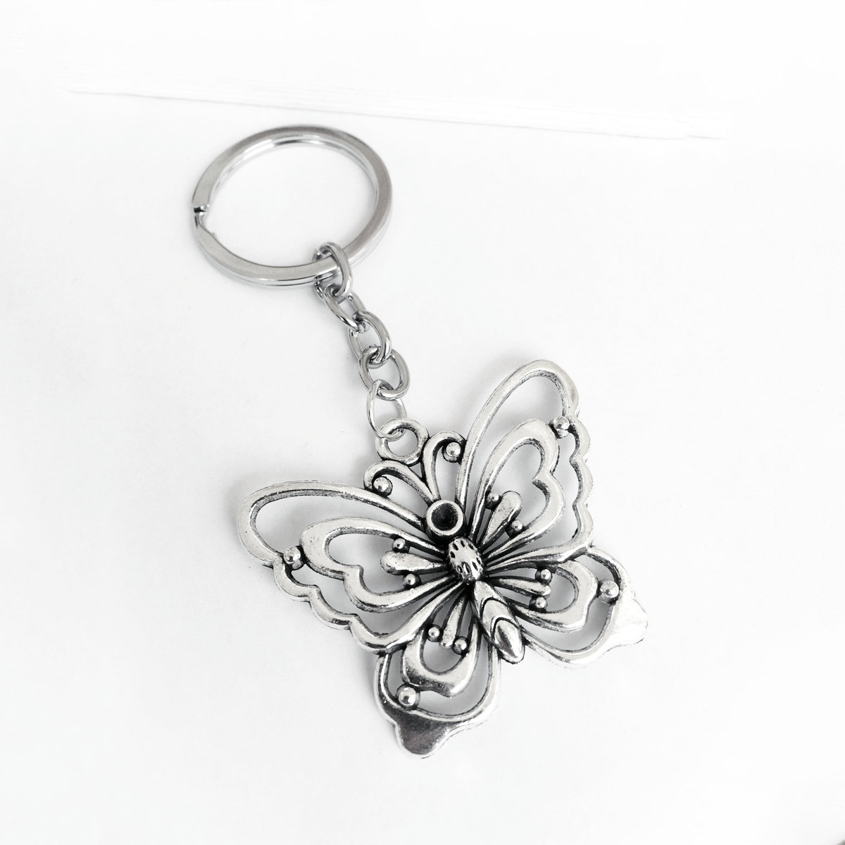 创意镂空蝴蝶钥匙扣锌合金情侣卡通昆虫车内车钥匙挂饰包包钥匙链