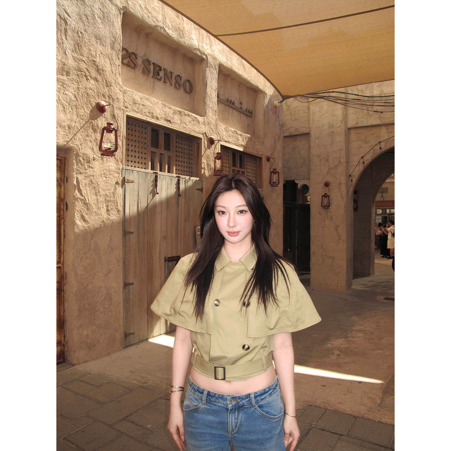 双排扣复古风翻领斗篷风衣夹克女春气质设计感收腰显瘦减龄短上衣