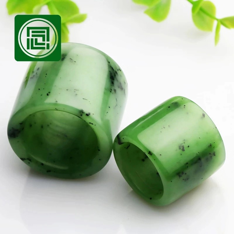 念玉男士菠菜绿老料货小证书扳指