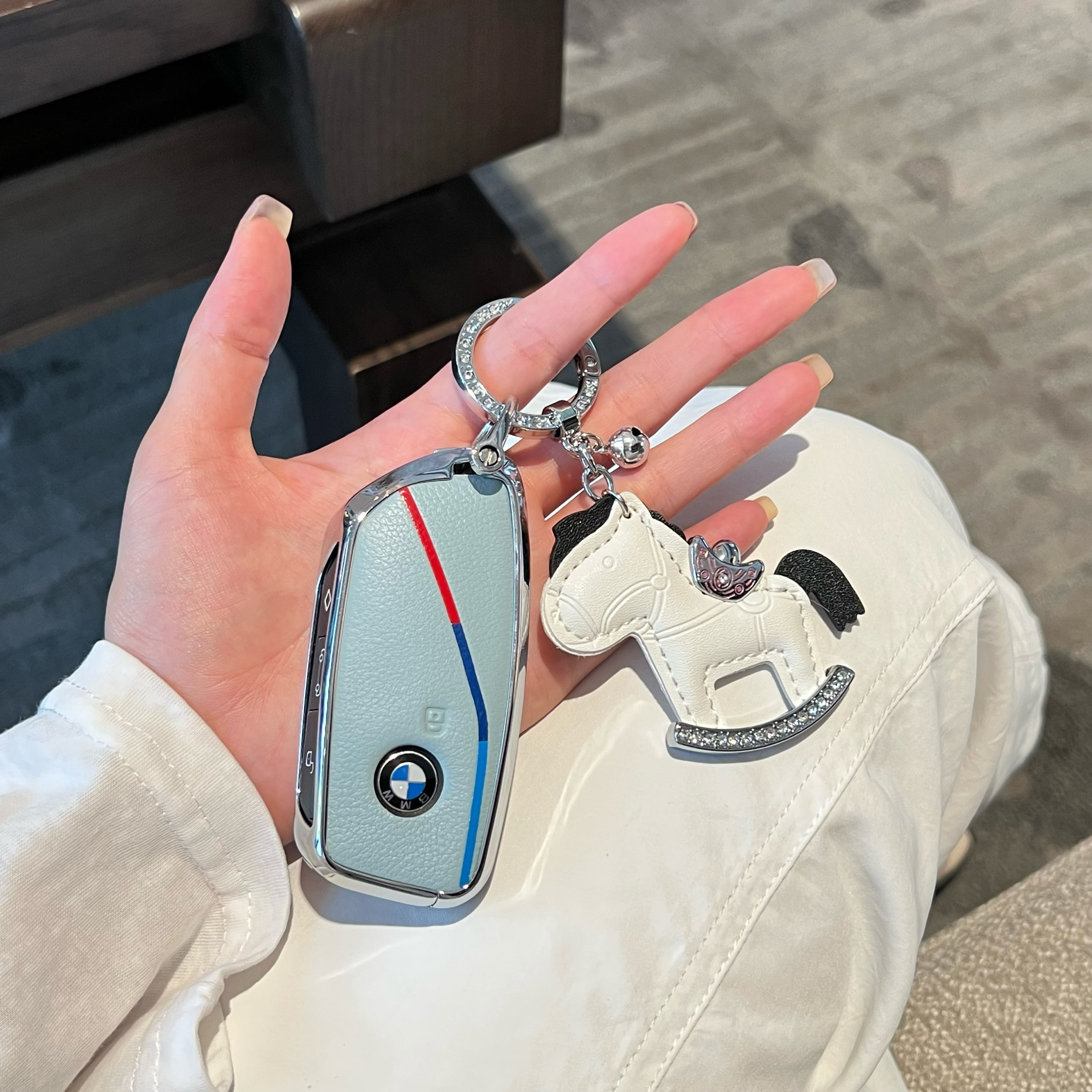 适用宝马7系钥匙套740Li 735车2024款X7新款5系530 525 x5扣x1壳