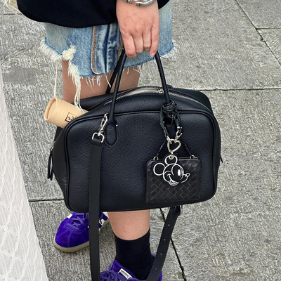 大容量真皮包包女2025新款高级感通勤枕头包斜挎保龄球波士顿包潮