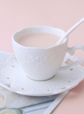 欧式浮雕纯白色咖啡杯碟套装创意陶瓷早餐牛奶杯蕾丝杯碟子带勺子