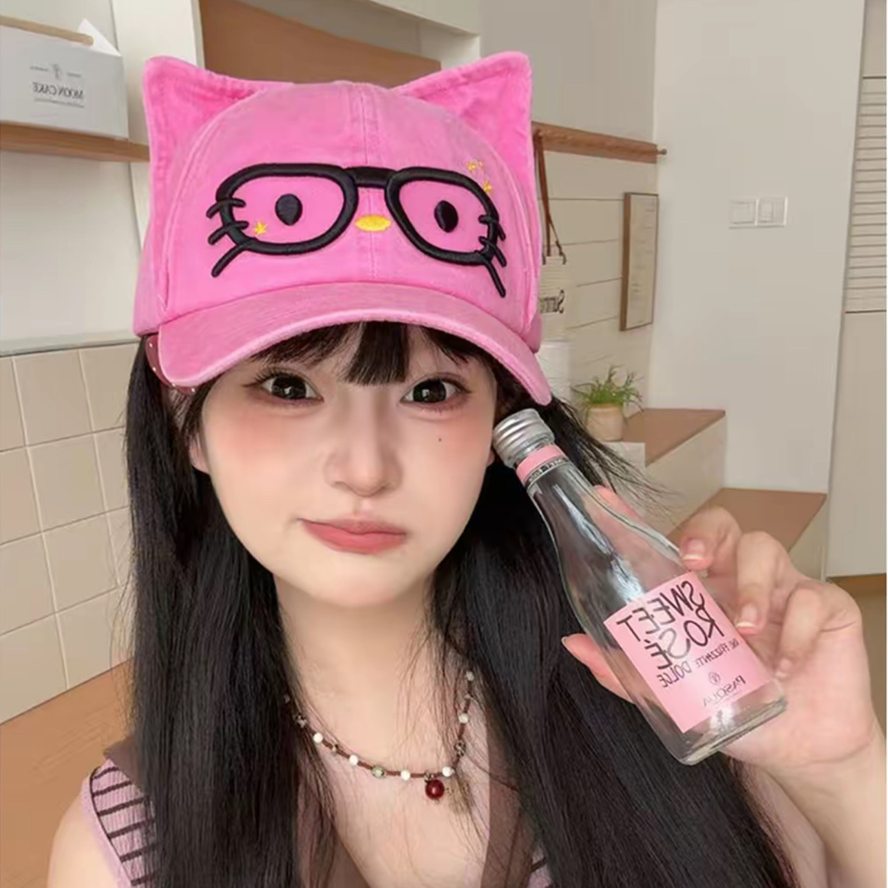 可爱刺绣小猫咪眼镜小猫棒球帽子女2025新款可爱百搭显脸小鸭舌帽
