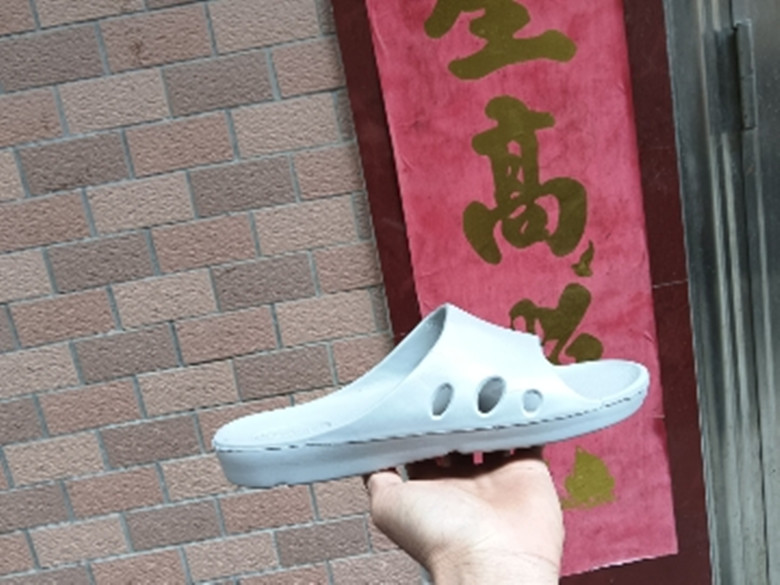 原单新款舒适软底坡跟厚底轻巧女人字拖气垫拖鞋女瑕疵品亏本清仓
