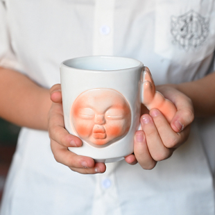玺闻乐见原创马克杯创意娃娃脸陶瓷杯子喝水送礼家用咖啡杯情侣杯
