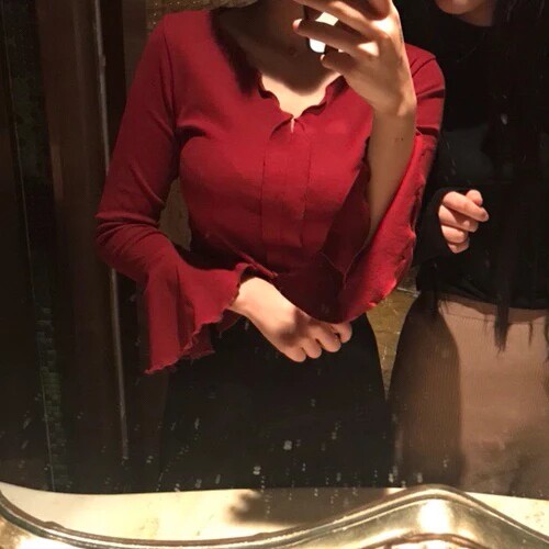 女人味荷叶边T恤短款修身晚晚风图片