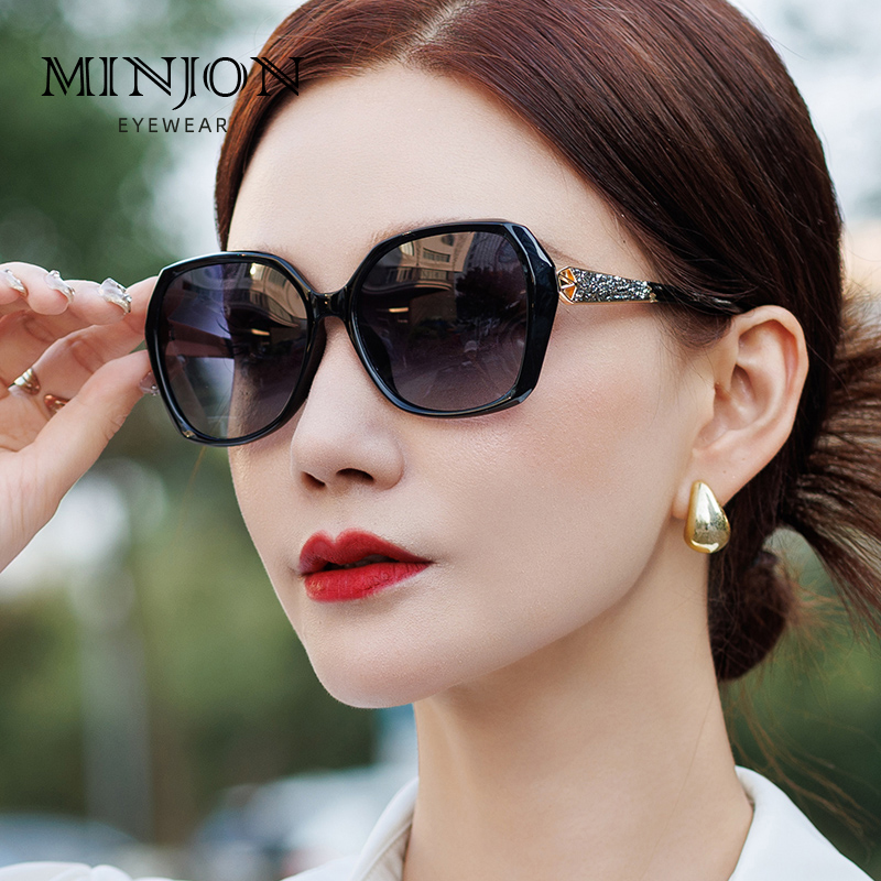 黑色方框太阳镜女防紫外线大脸显瘦2025新款开车专用偏光墨镜女潮
