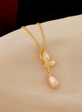蝴蝶项链女款轻奢小众锁骨链 天然珍珠贝壳百搭级感轻奢项链女