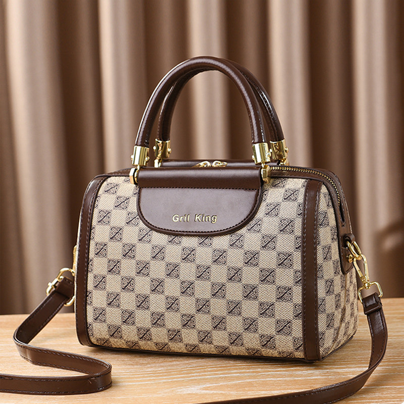 复古通勤包包女2026新款枕头包春夏女包百搭大容量单肩斜挎手提包