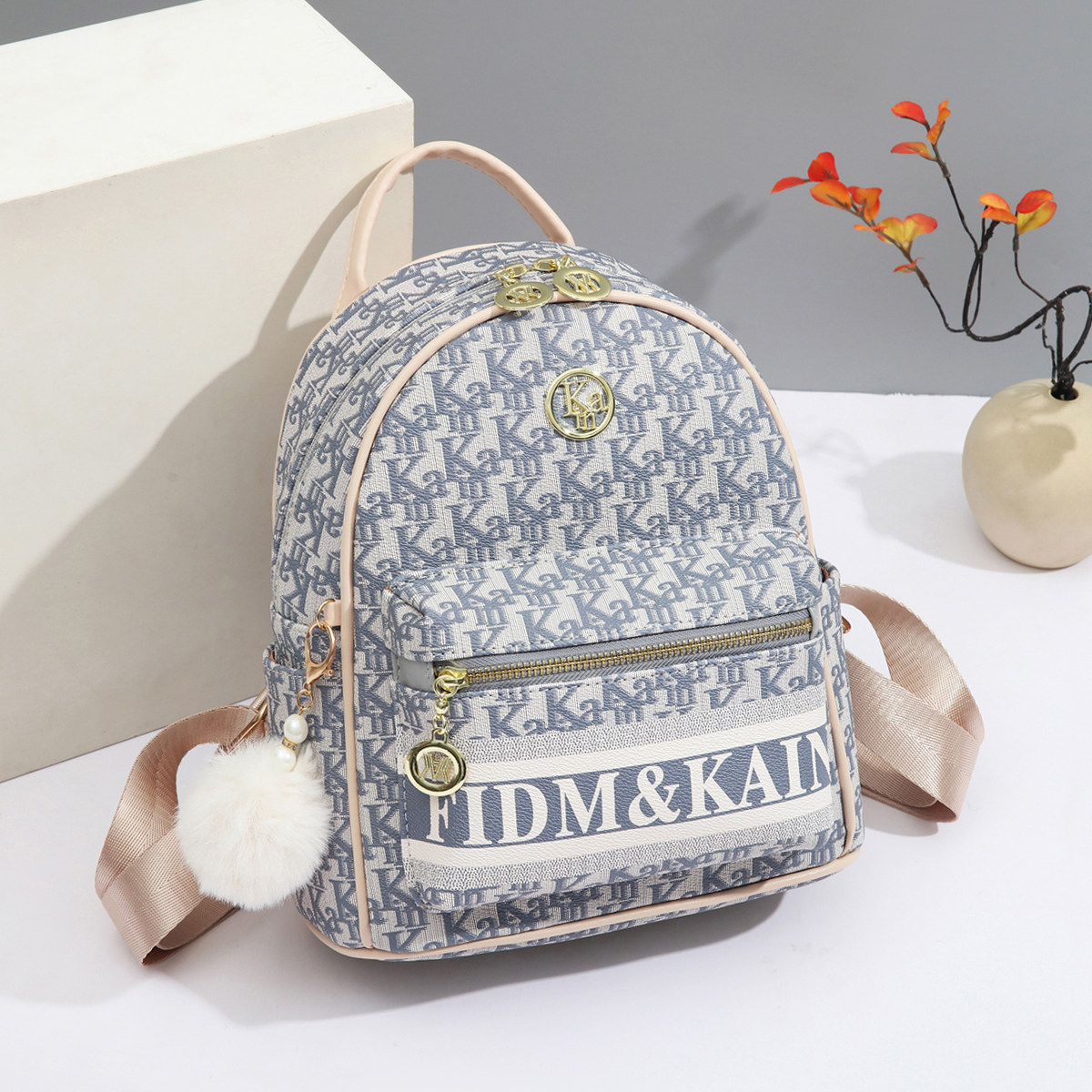 轻便旅游双肩包女2026夏新款时尚软皮女士背包洋气高级感旅行包包