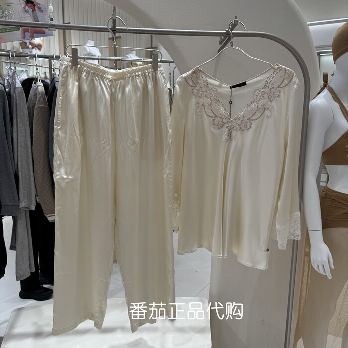 爱慕高端兰卡文闪耀派对系列套头分身睡衣女长袖款LC46US1