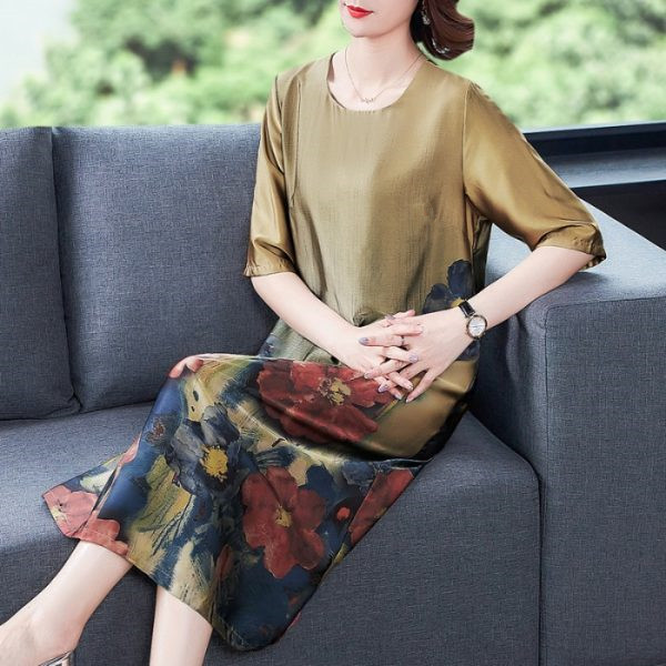 2021 Vintage printed round neck ice silk imitation loose casual 5 / s mid long summer slim dress women's wear